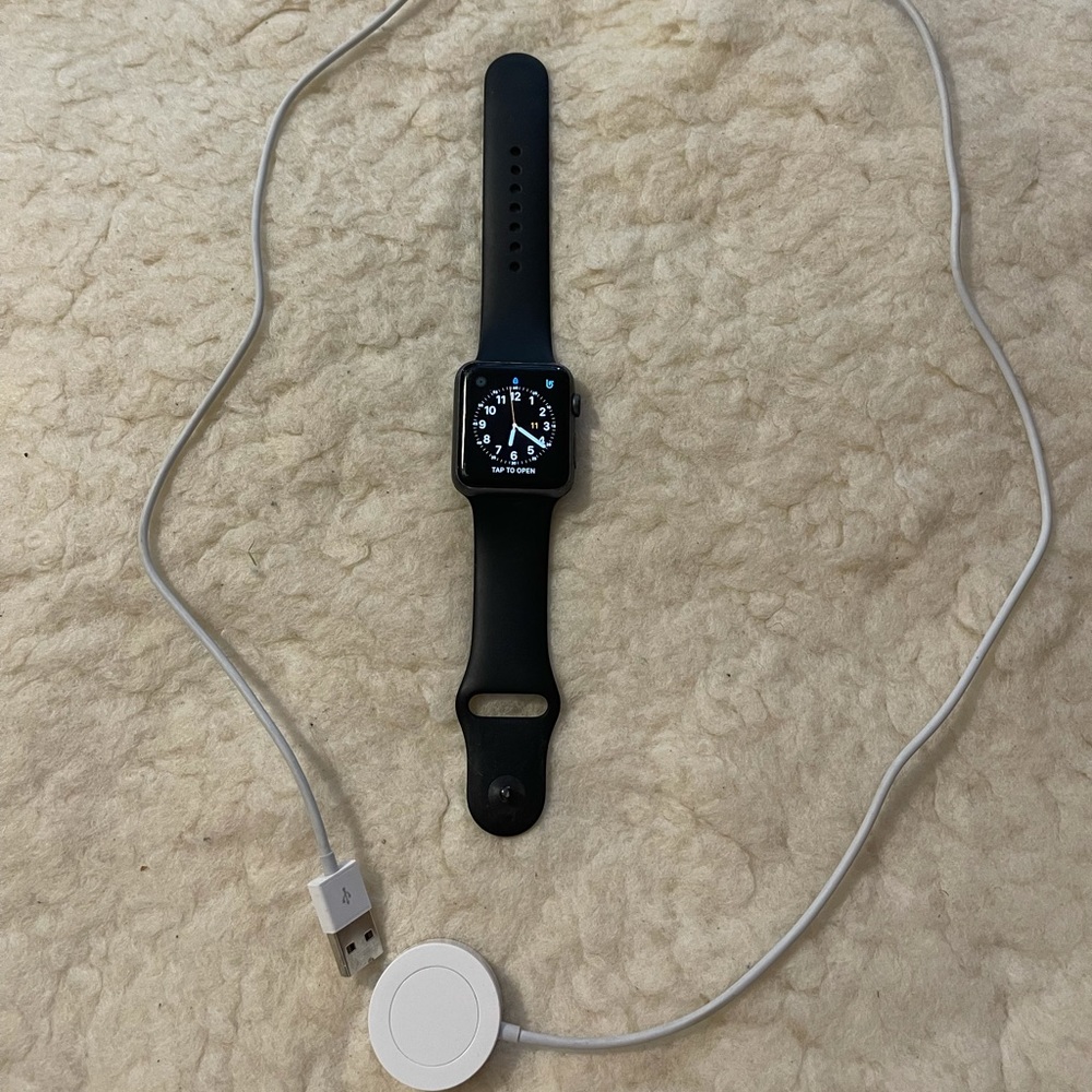 Apple Watch Generation 1